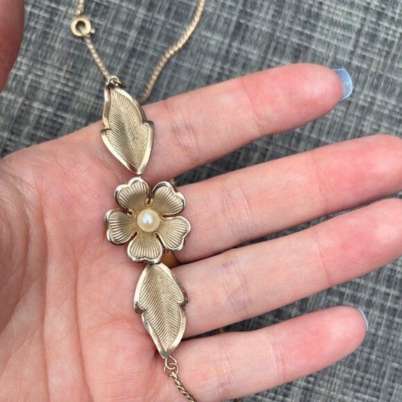 Loran Sim Vintage Elegant Rose Gold Tone Flower Pearl Necklace And Earrings Set - Picture 7 of 11